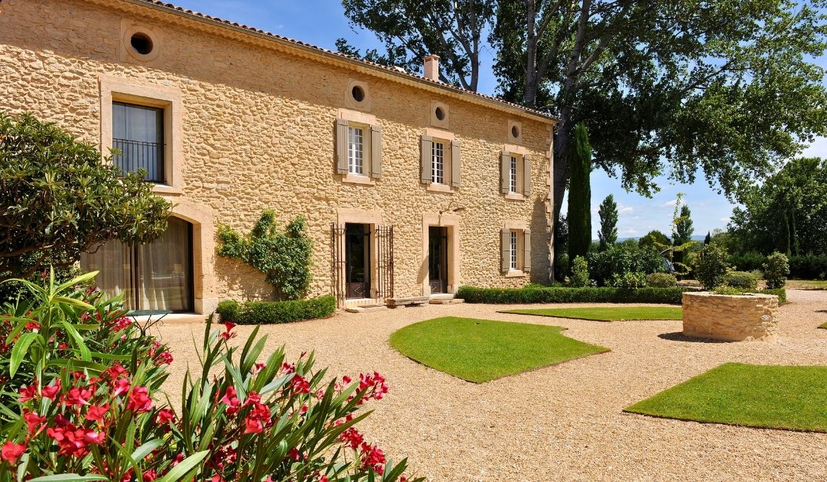 Création site internet pour le Mas Molière à Robion, Domaine de Vacances