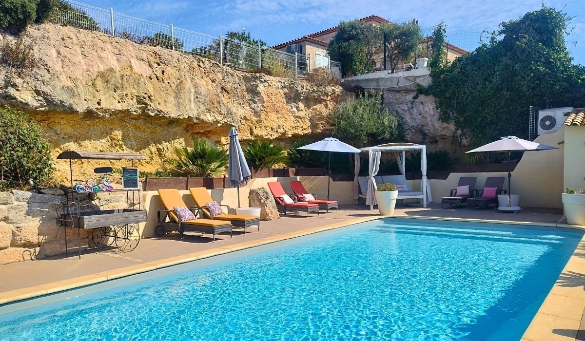 Création site internet pour la Villa Fiora à Martigues, villa de vacances Création site internet pour la Villa Fiora à Martigues, villa de vacances