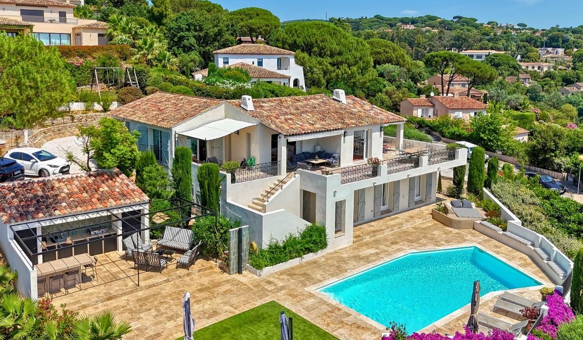 Site internet créé pour La Chantyviere, Villa de luxe à Sainte-Maxime Création site internet pour Les Suites Love, Location de vacances de luxe Marseille